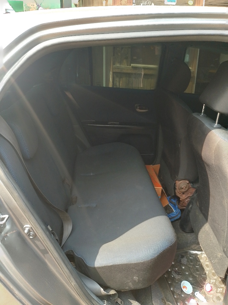 Best cars in kenya - toyota-vitz-iid-1066