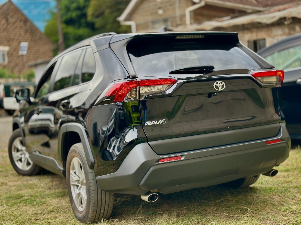 Best cars in kenya - toyota-rav-4-iid-1049