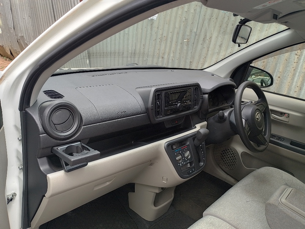 Best cars in kenya - daihatsu-boon-iid-1032