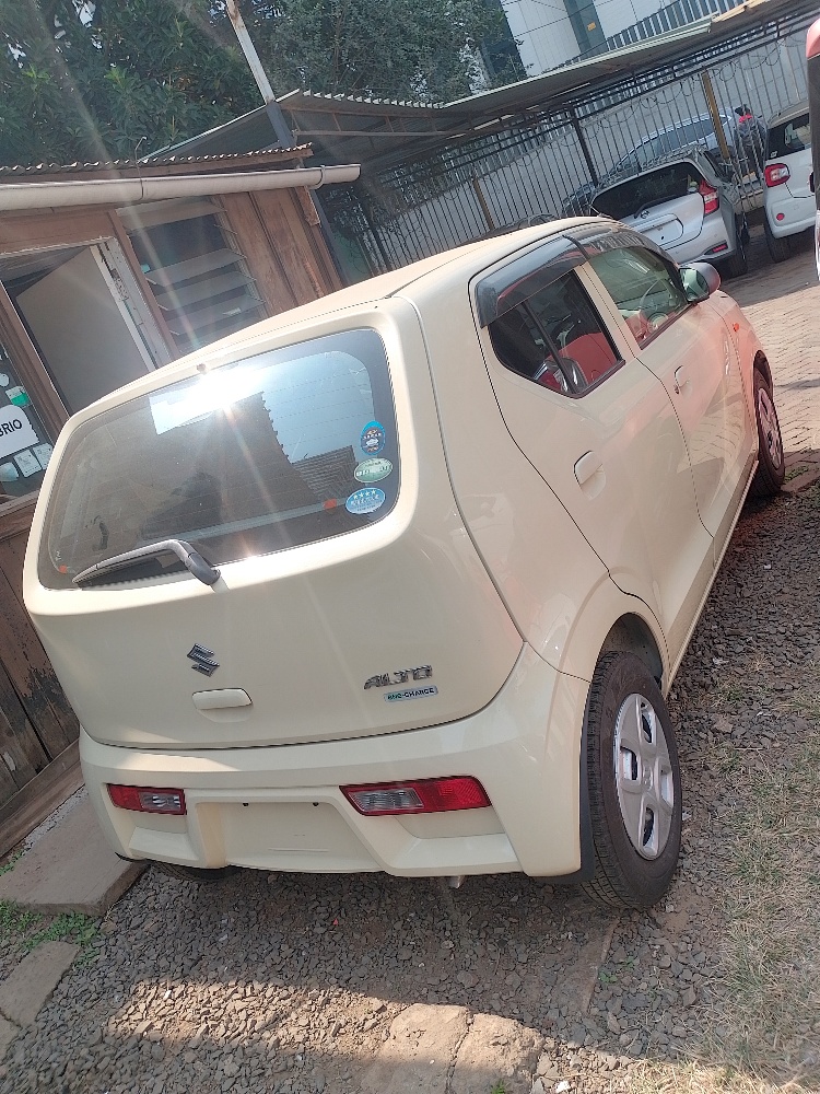 Best cars in kenya - suzuki-alto-iid-1054