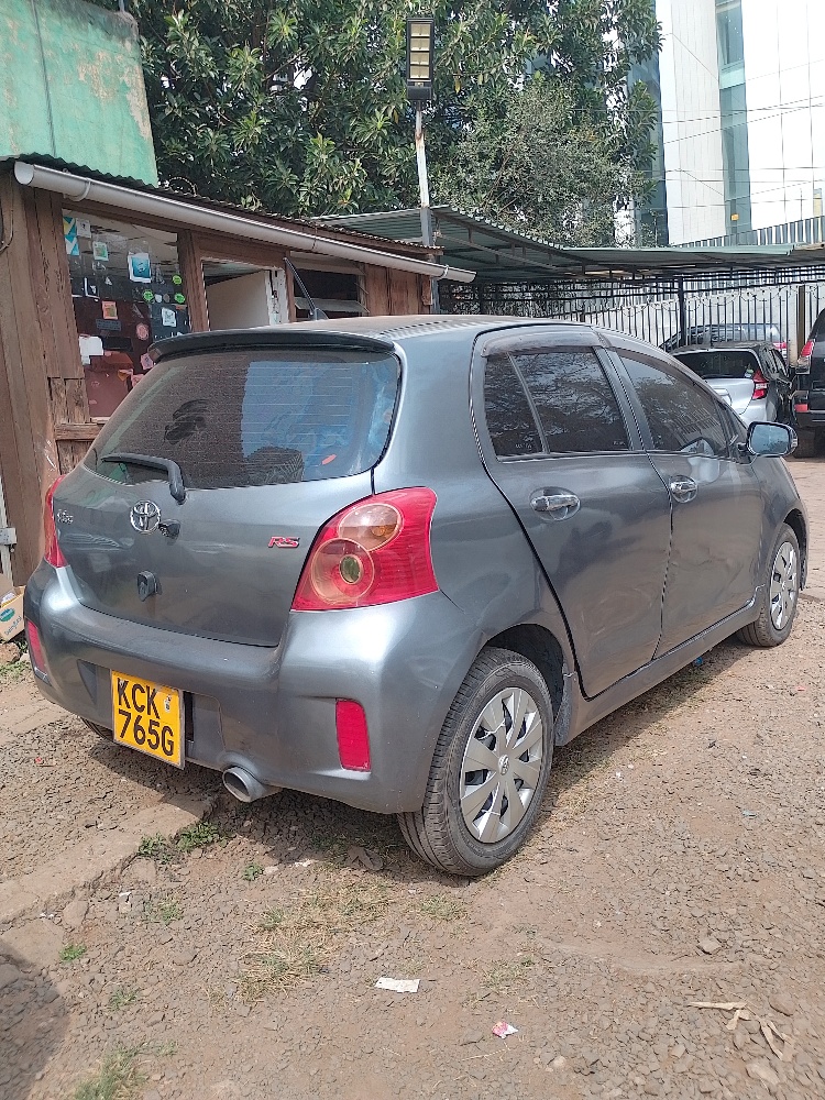 Best cars in kenya - toyota-vitz-iid-1066