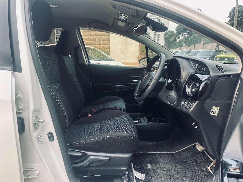 Best cars in kenya - toyota-vitz-iid-1046