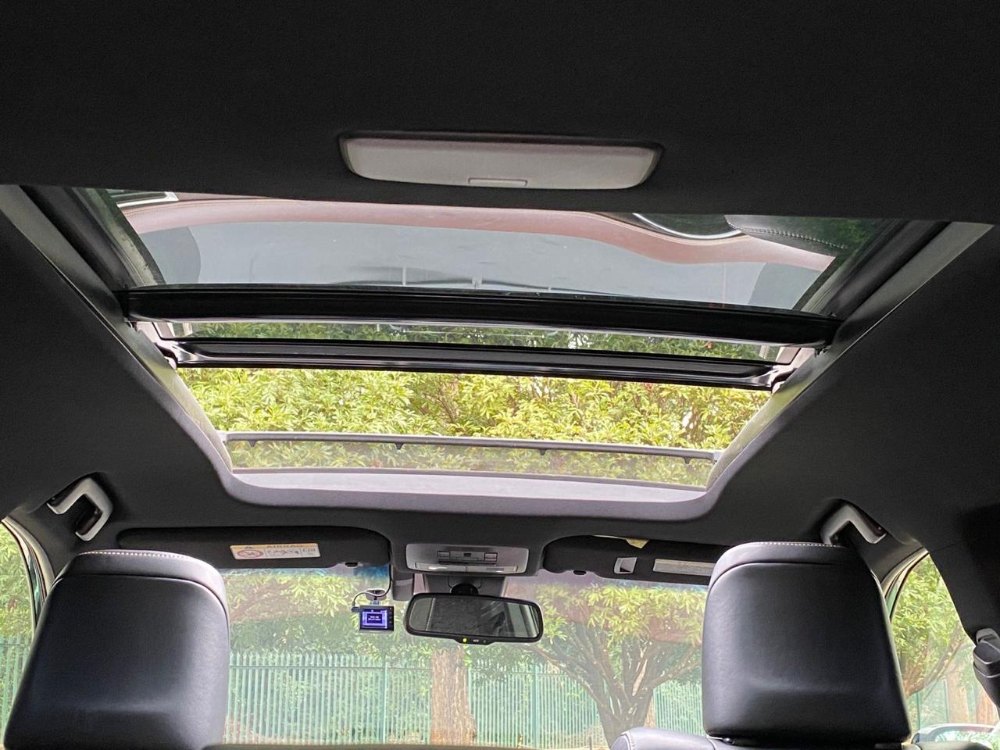 Best cars in kenya - toyota-harrier-iid-1075