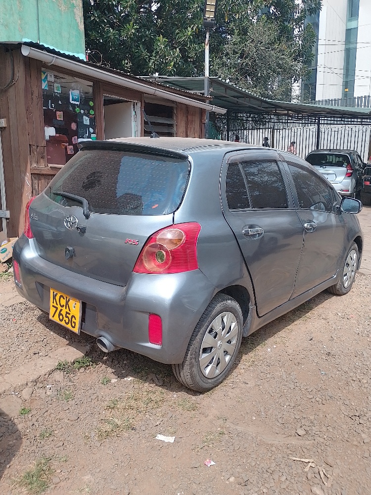Best cars in kenya - toyota-vitz-iid-1066
