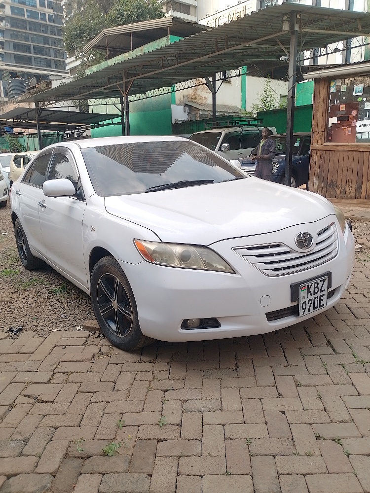 Best cars in kenya - toyota-camry-iid-1064