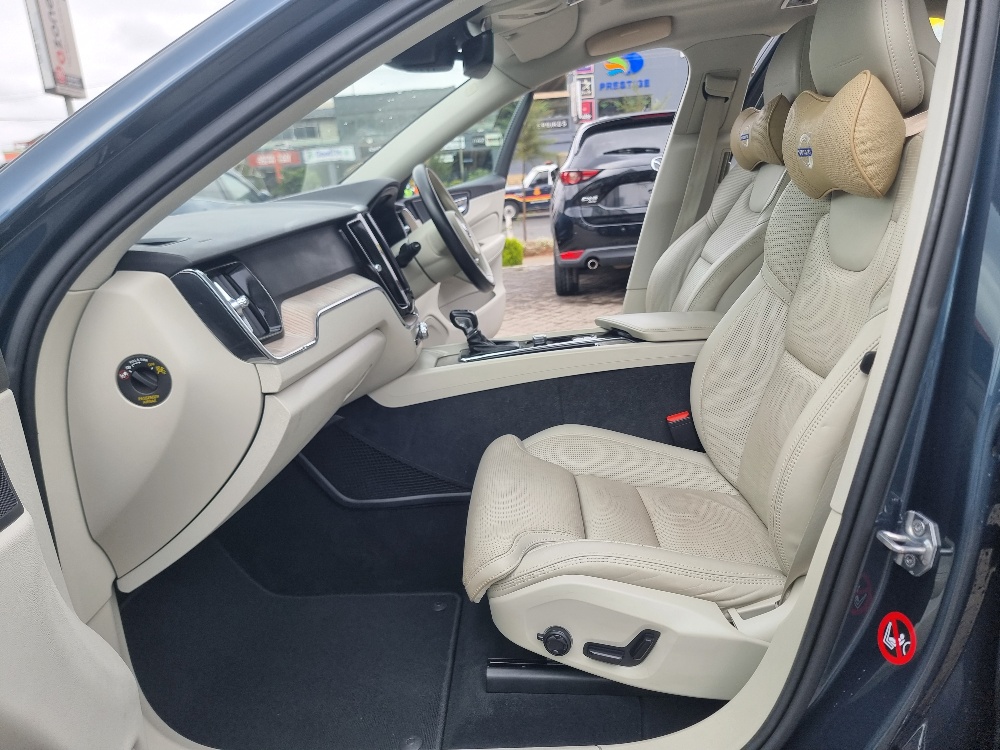 Best cars in kenya - volvo-s60-iid-1042