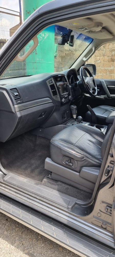 Best cars in kenya - mitsubishi-pajero-iid-1070