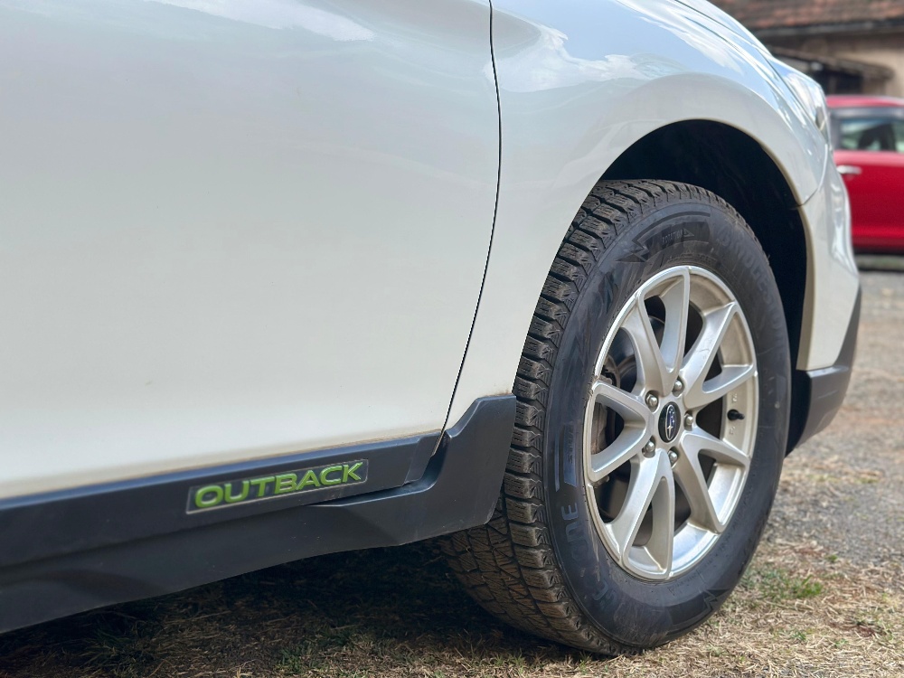 Best cars in kenya - subaru-outback-iid-1081