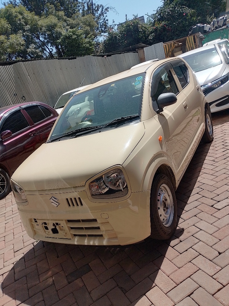 Best cars in kenya - suzuki-alto-iid-1035