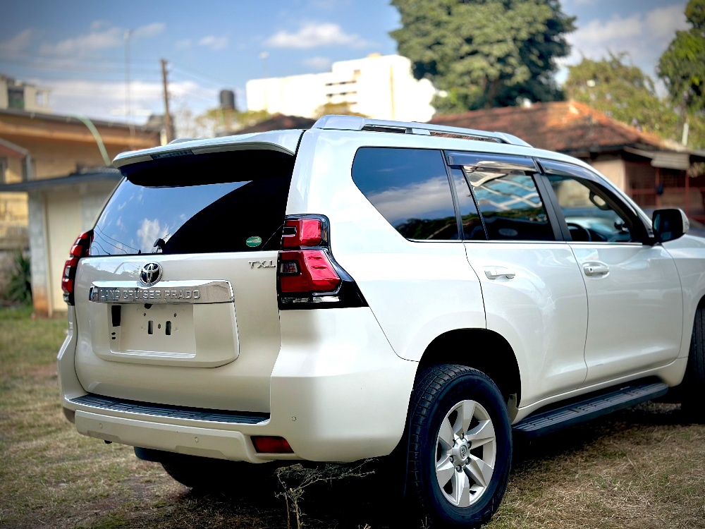 Best cars in kenya - toyota-land-cruiser-prado-iid-1050