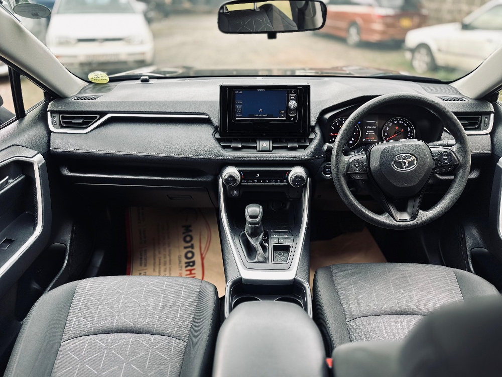 Best cars in kenya - toyota-rav-4-iid-1049