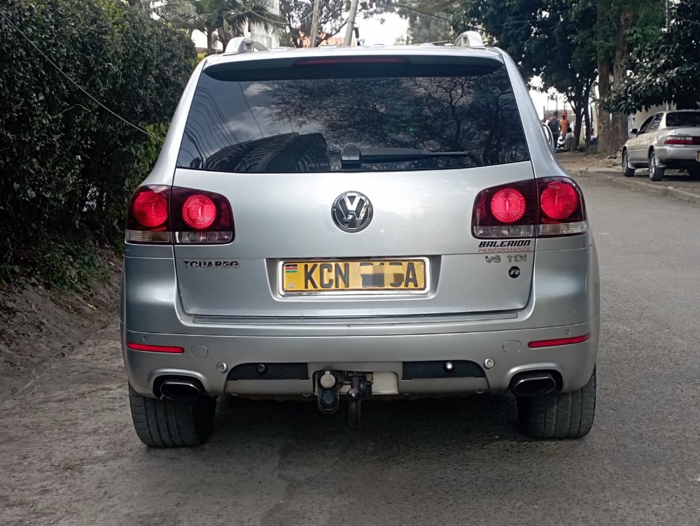 Best cars in kenya - volkswagen-toureg-iid-1067