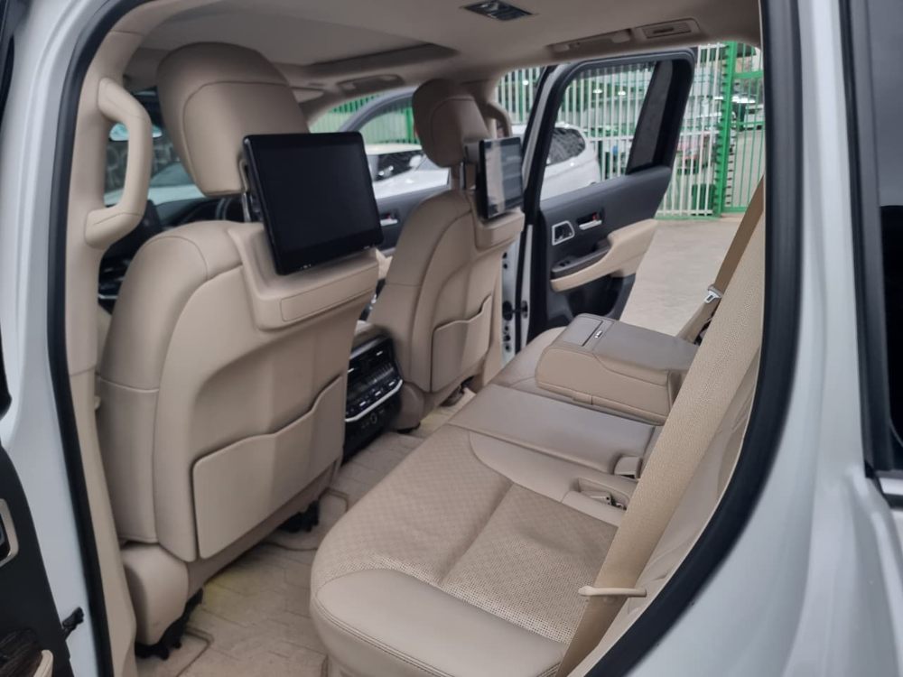 Best cars in kenya - toyota-land-cruiser-iid-1076