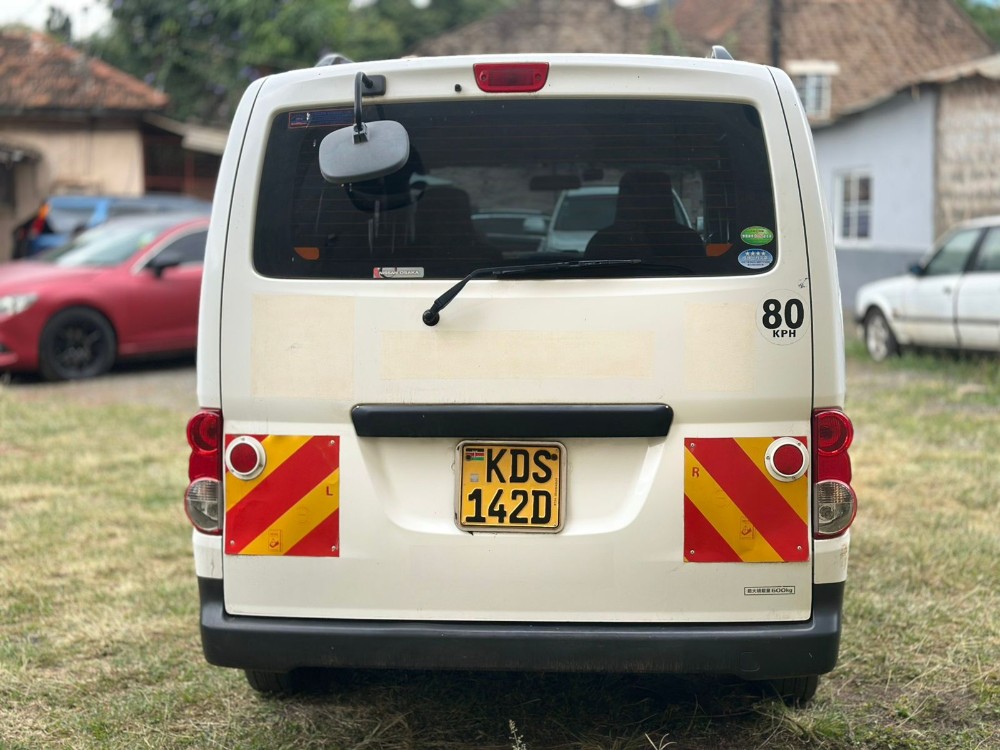Best cars in kenya - nissan-nv200-iid-1059
