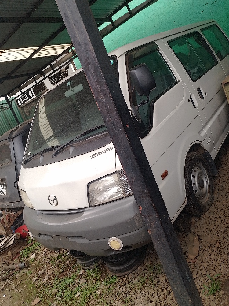 Best cars in kenya - nissan-vanette-iid-1033