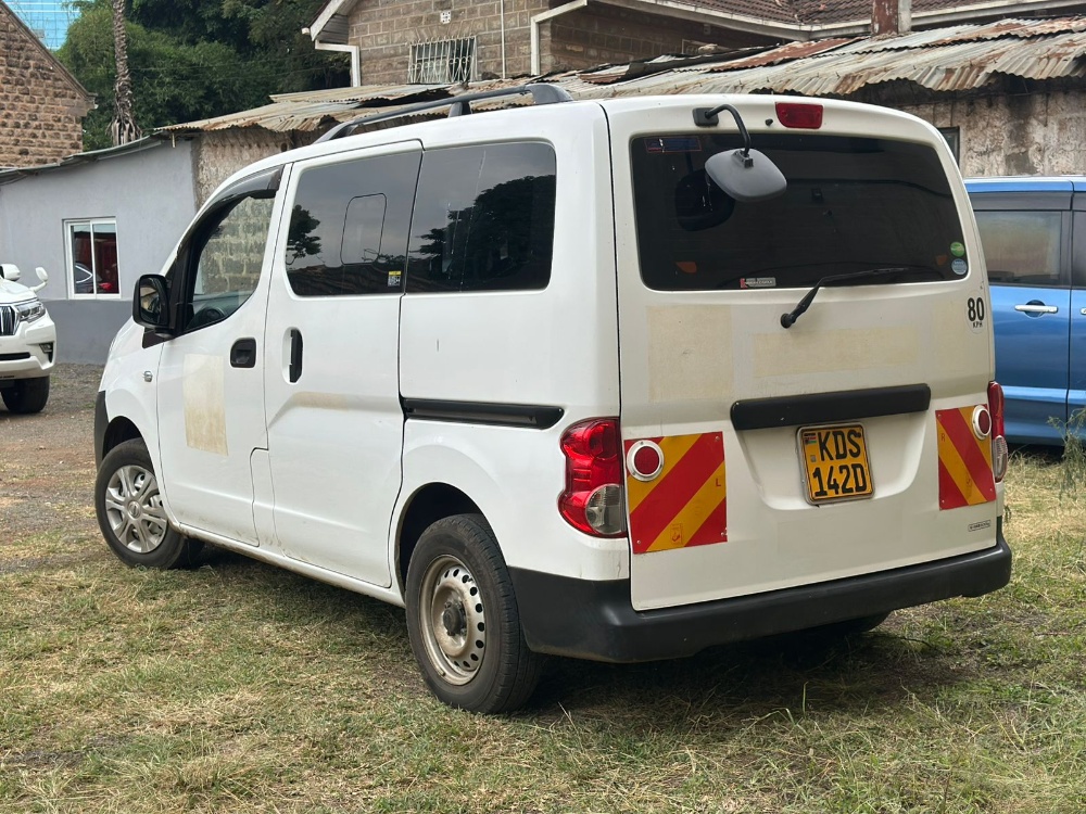 Best cars in kenya - nissan-nv200-iid-1059