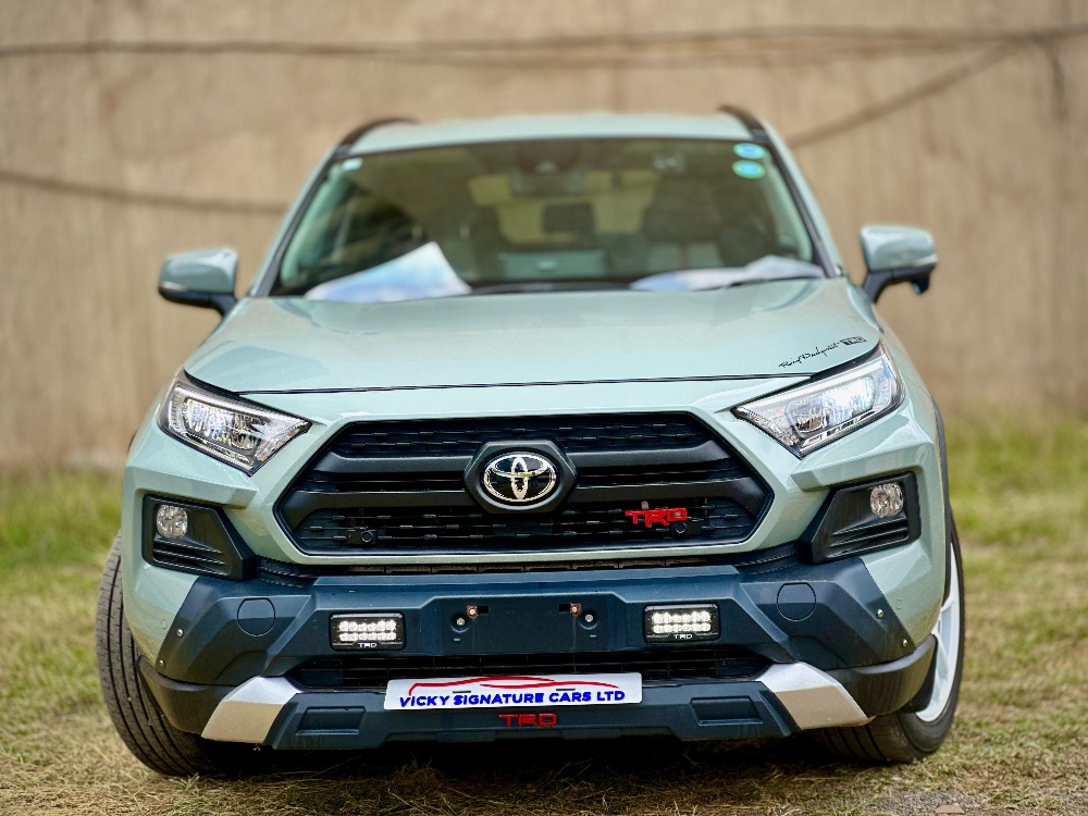 Best cars in kenya - toyota-rav-4-iid-1048
