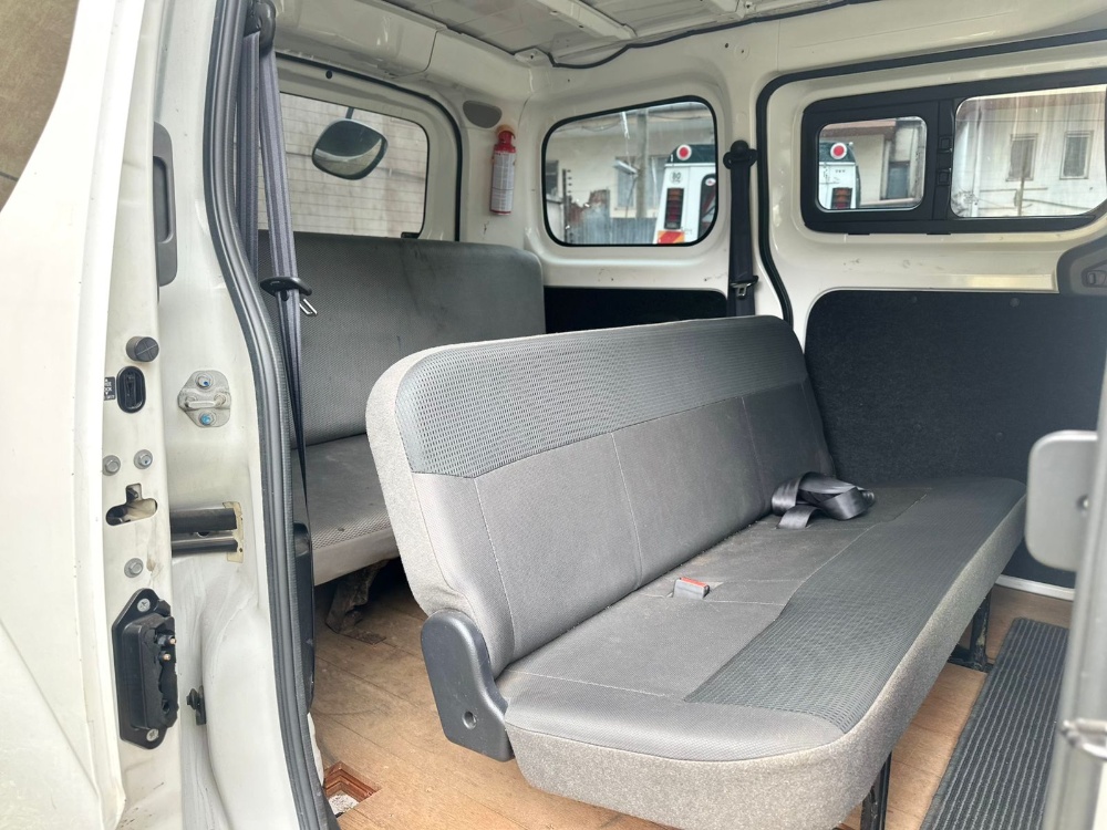 Best cars in kenya - nissan-nv200-iid-1059