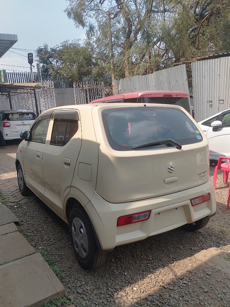 Best cars in kenya - suzuki-alto-iid-1054