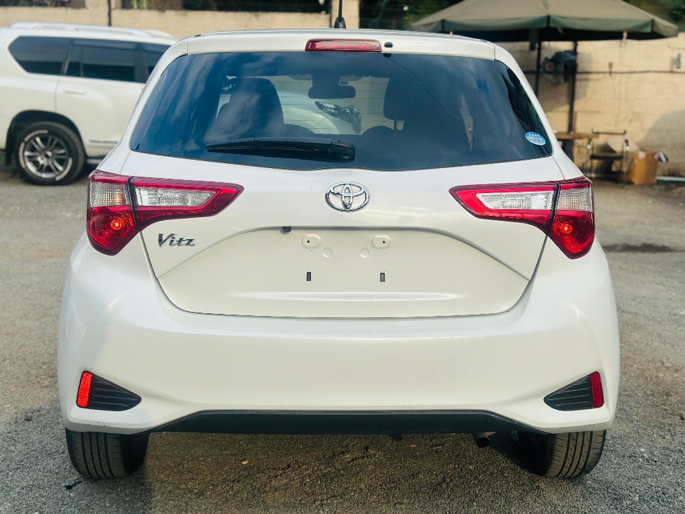 Best cars in kenya - toyota-vitz-iid-1046